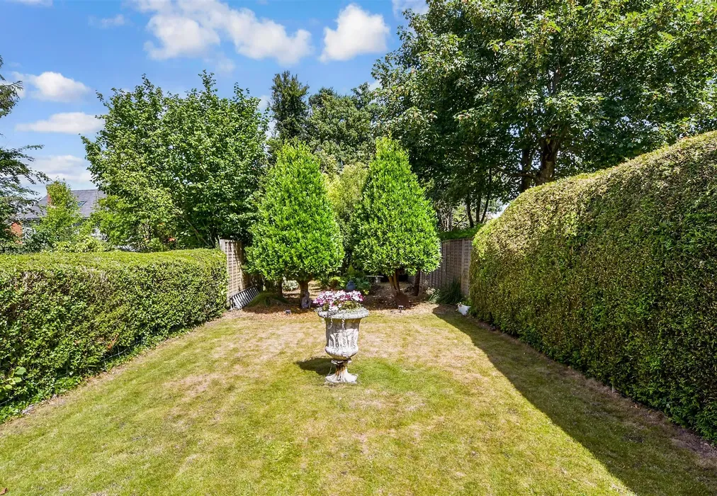 Rear Garden - Crawley Down Road, Felbridge, West Sussex - Wards of Kent