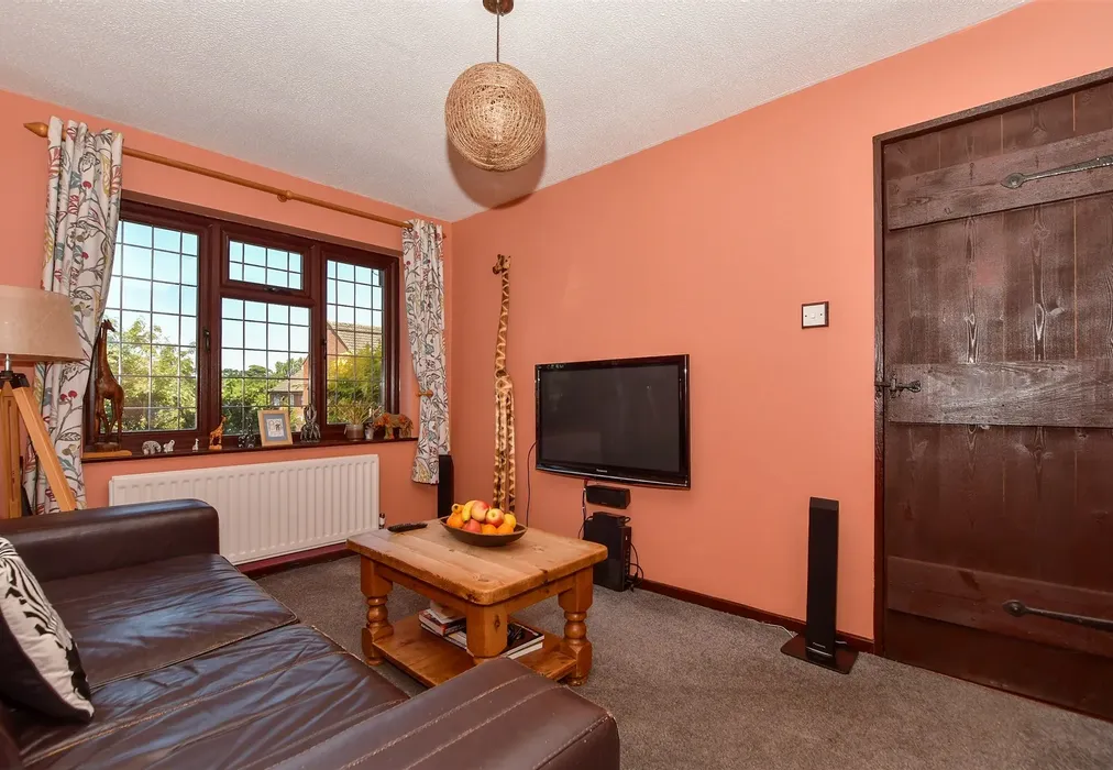 Family Room - Grassmere, Leybourne, West Malling, Kent - Wards of Kent
