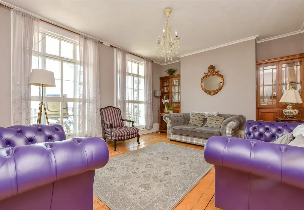 Lounge - Paragon, Ramsgate, Kent - Wards of Kent