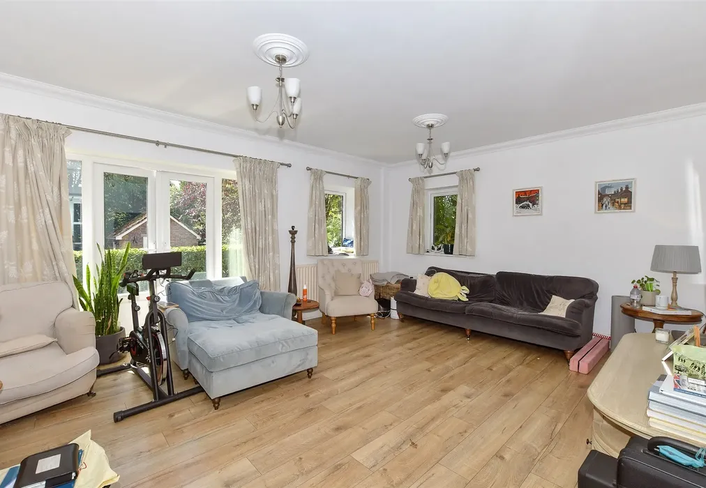 Lounge - The Ride, Ifold, Billingshurst, West Sussex - Wards of Kent