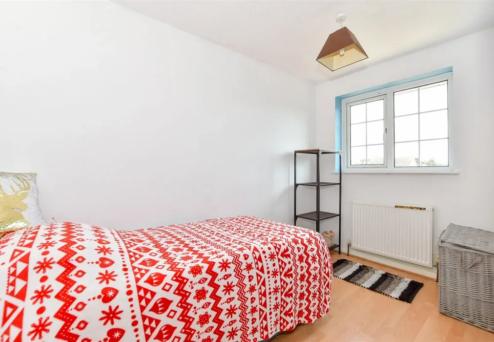 Bedroom 3 - Farnhurst Road, Barnham, West Sussex - Wards of Kent