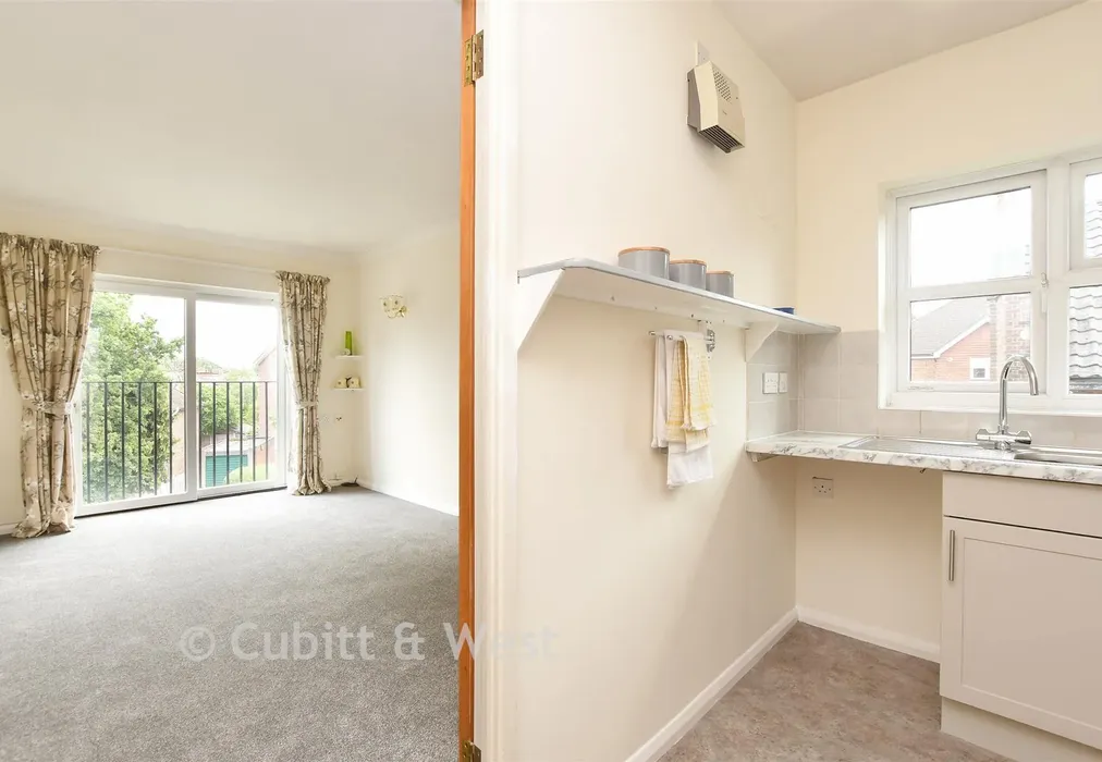 Internal Lifestyle Photograph - Victoria Road, Horley, Surrey - Wards of Kent