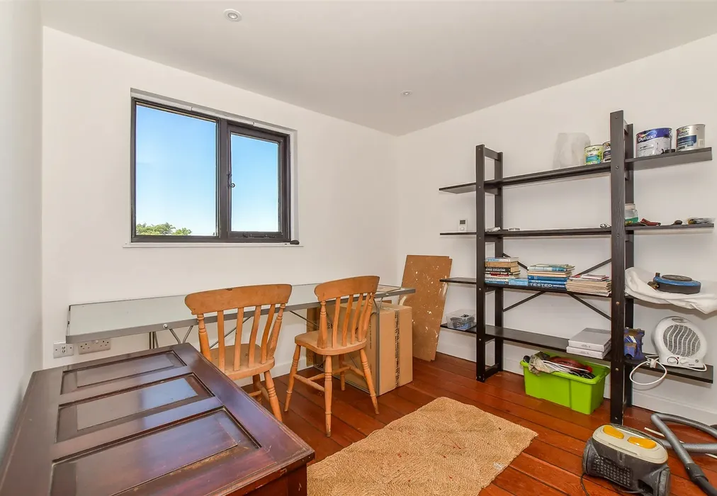 Bedroom 3 - Dungeness Road, Dungeness, Kent - Wards of Kent