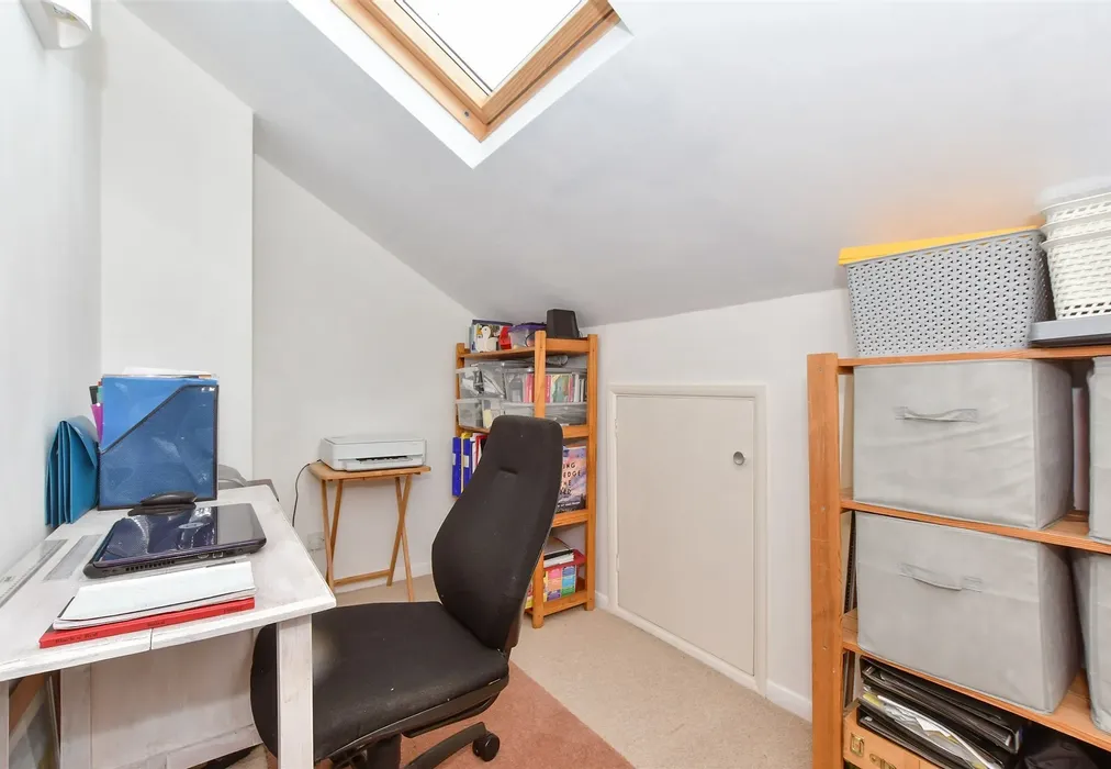 Study - Park Farm Close, Shadoxhurst, Ashford, Kent - Wards of Kent
