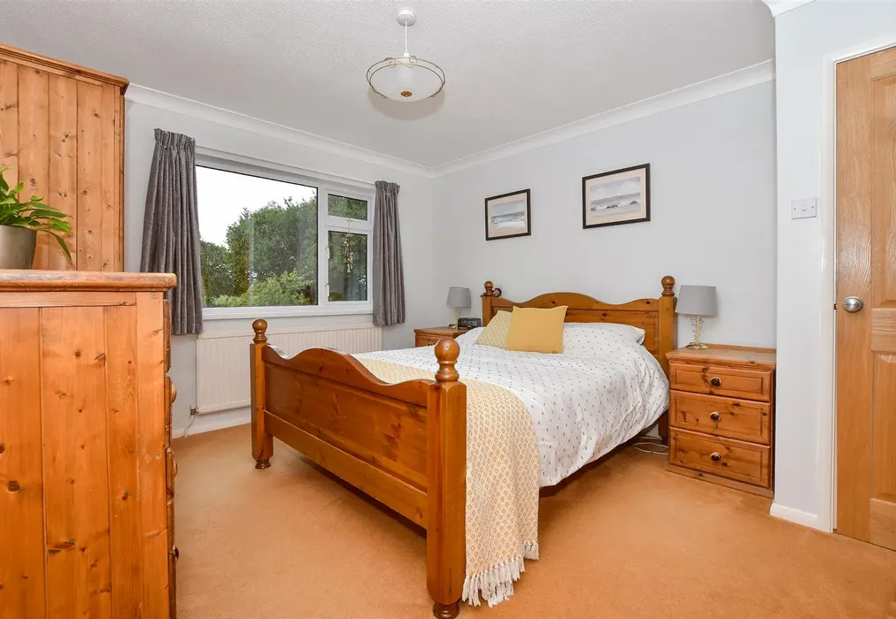 Bedroom 3 - Park Farm Close, Shadoxhurst, Ashford, Kent - Wards of Kent