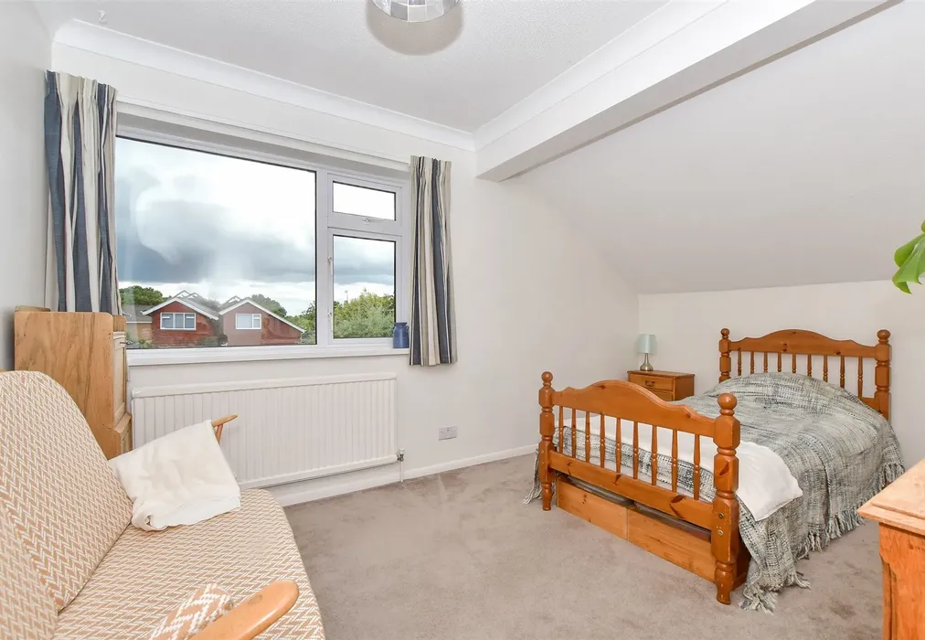 Bedroom 4 - Park Farm Close, Shadoxhurst, Ashford, Kent - Wards of Kent