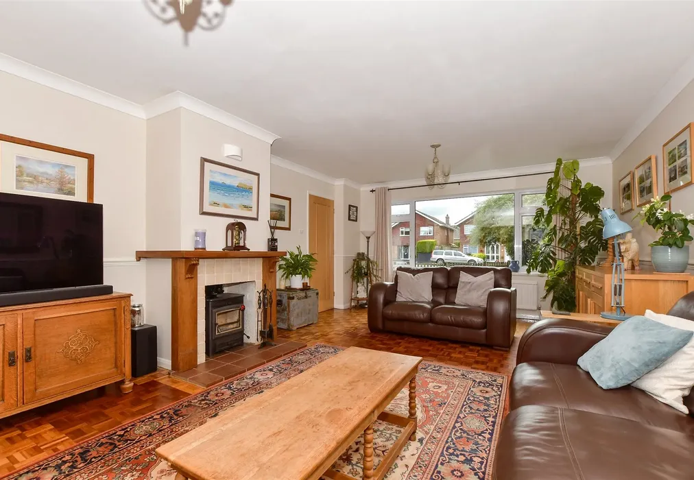 Lounge - Park Farm Close, Shadoxhurst, Ashford, Kent - Wards of Kent