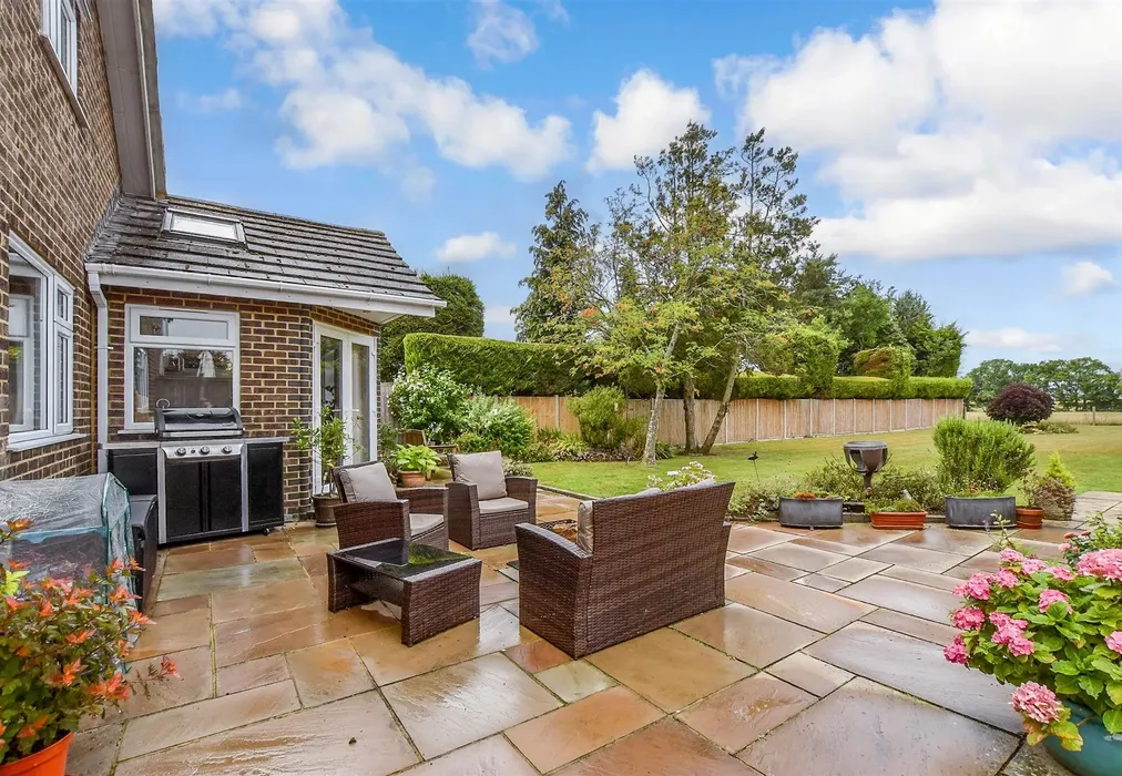 Patio / Decking - Park Farm Close, Shadoxhurst, Ashford, Kent - Wards of Kent