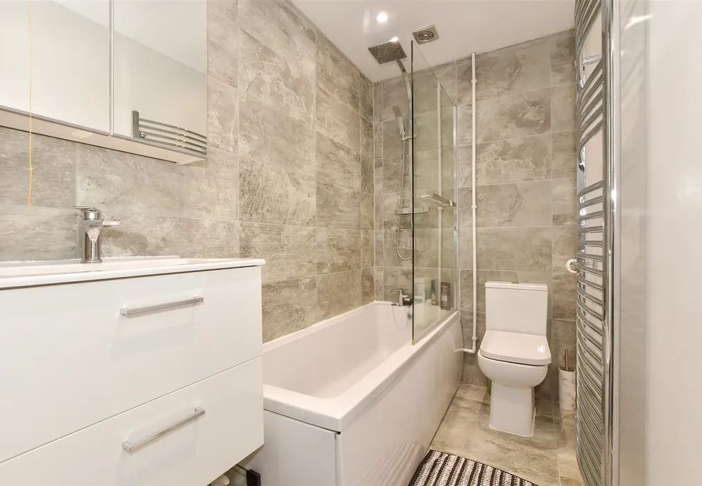 Bathroom - Manor Road, Maxton, Dover, Kent - Wards of Kent