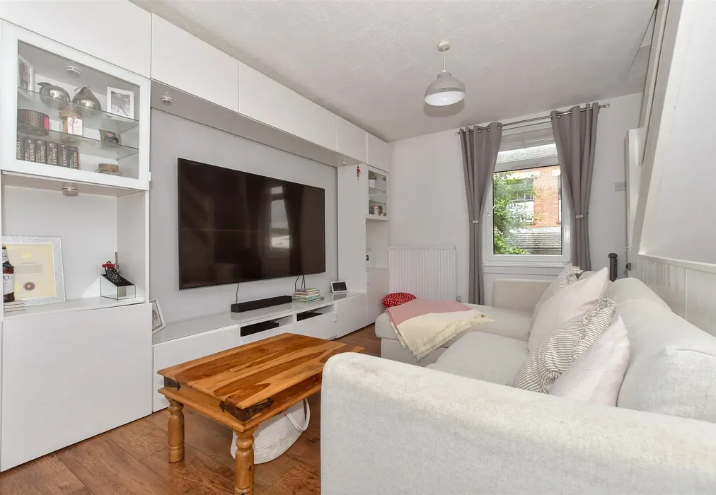 Lounge - Manor Road, Maxton, Dover, Kent - Wards of Kent