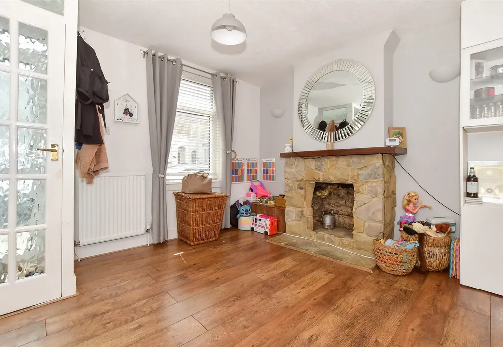 Lounge - Manor Road, Maxton, Dover, Kent - Wards of Kent
