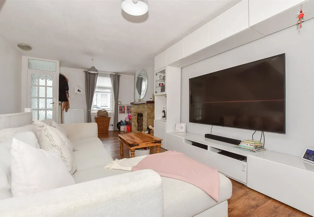 Lounge - Manor Road, Maxton, Dover, Kent - Wards of Kent