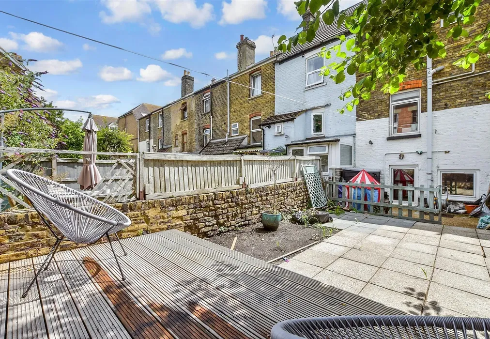 Rear Garden - Manor Road, Maxton, Dover, Kent - Wards of Kent