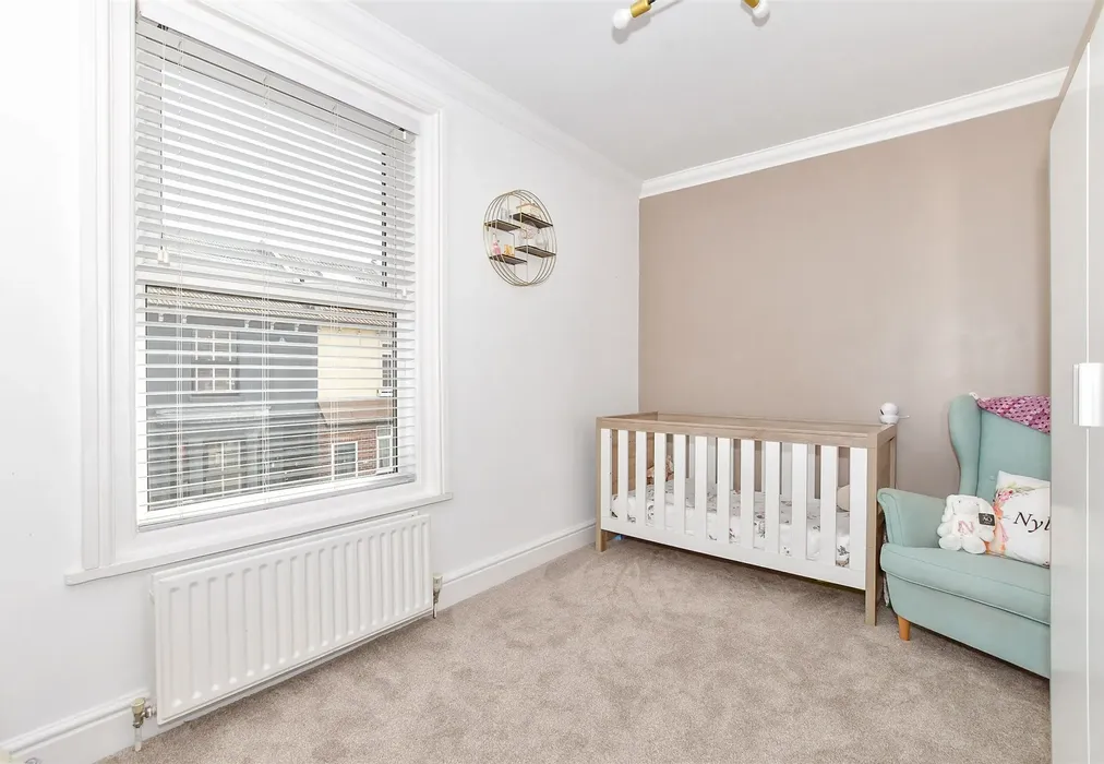 Bedroom 3 - Ernest Road, Portsmouth, Hampshire - Wards of Kent