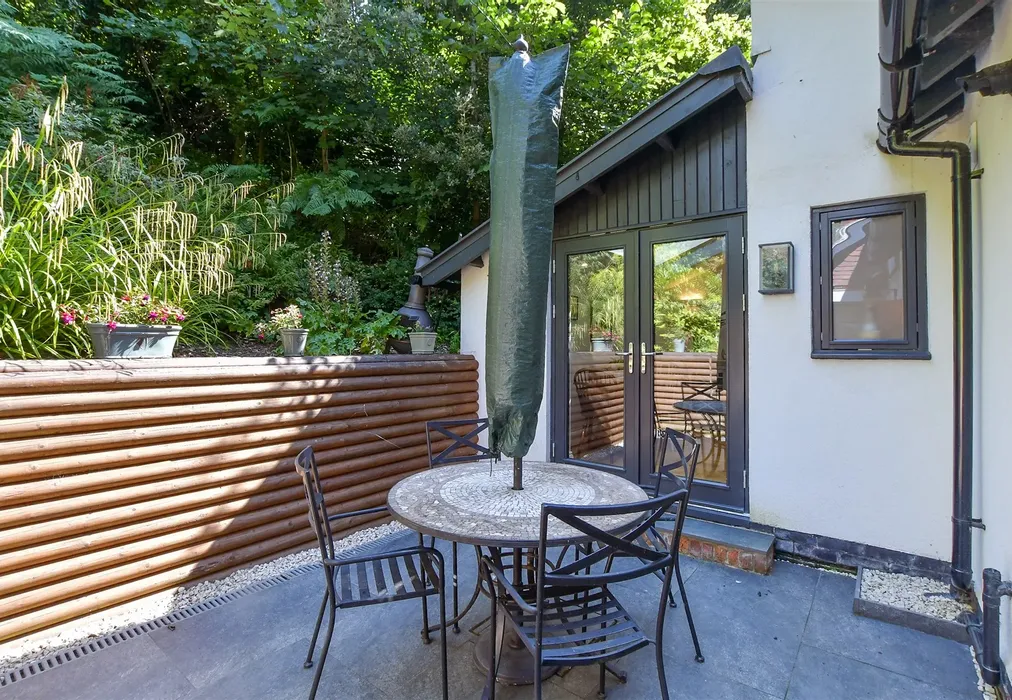 Patio / Decking - Cannongate Road, Hythe, Kent - Wards of Kent