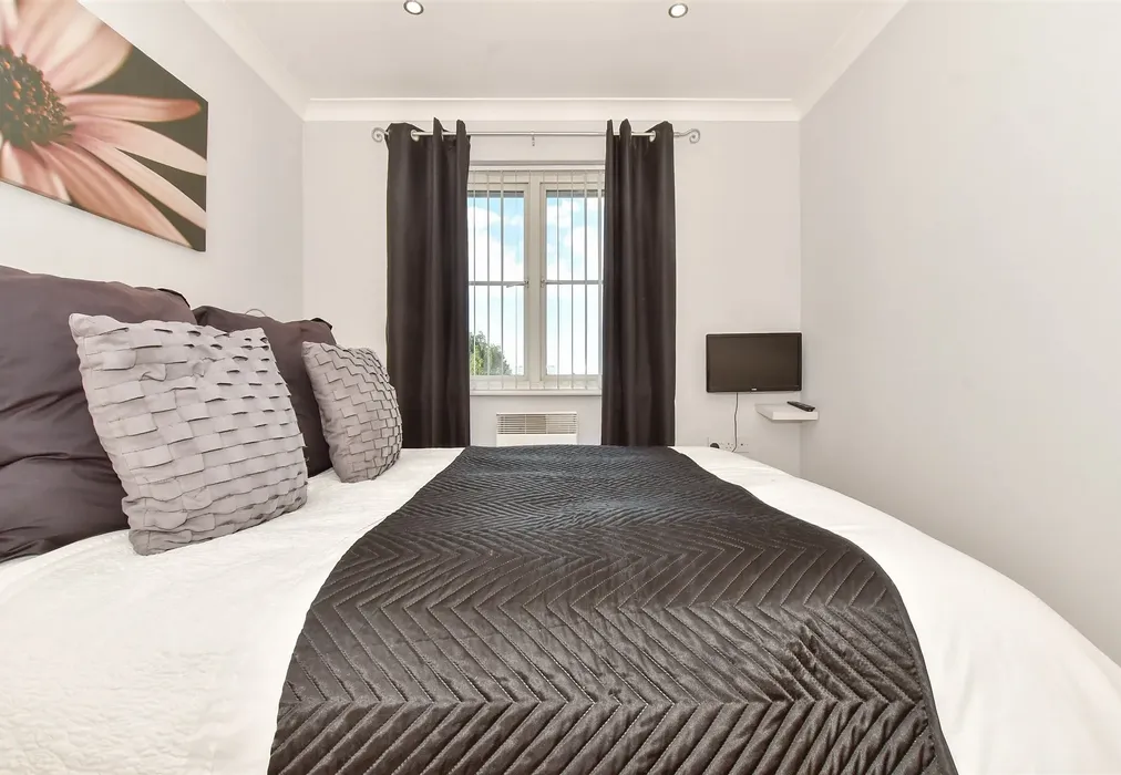 Bedroom 1 - Whyte Close, Whitfield, Dover, Kent - Wards of Kent