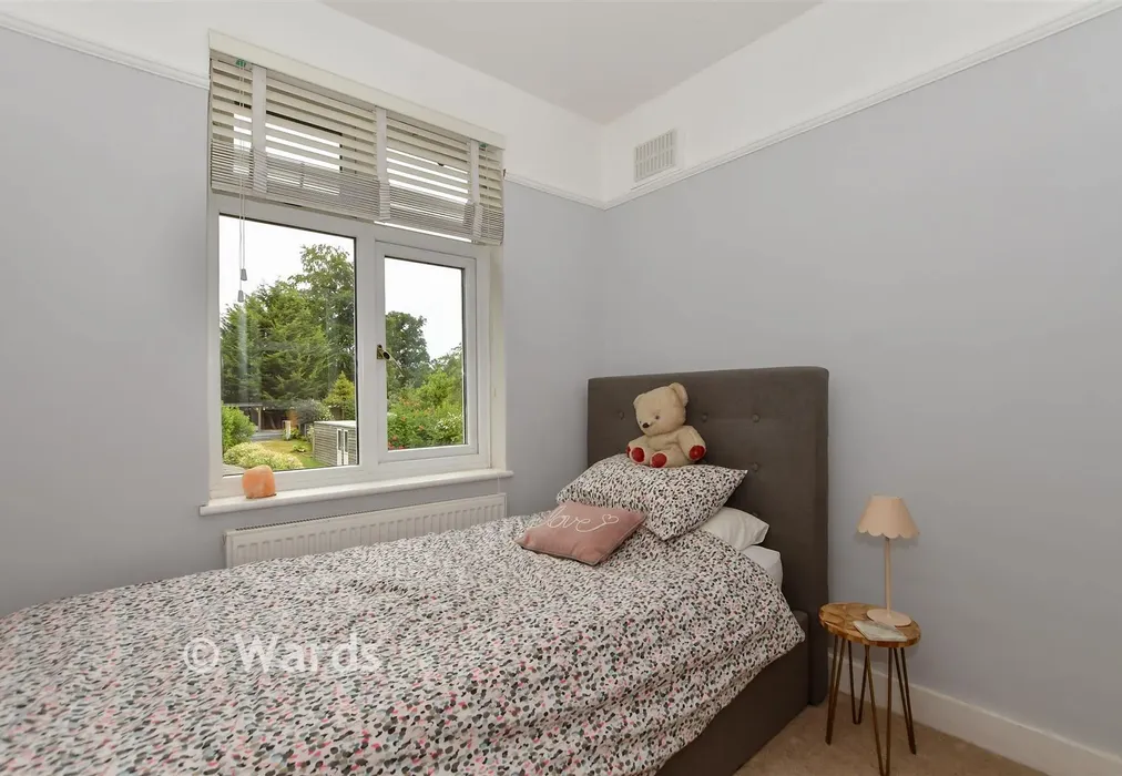 Bedroom 3 - Park Road, Leybourne, West Malling, Kent - Wards of Kent