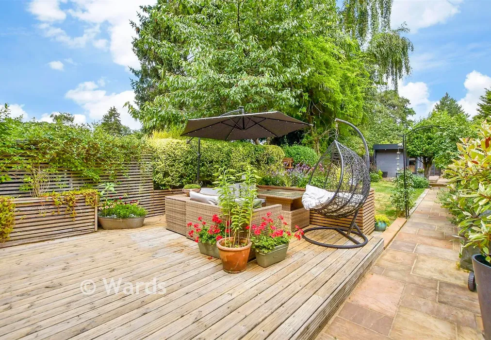 Rear Garden - Park Road, Leybourne, West Malling, Kent - Wards of Kent