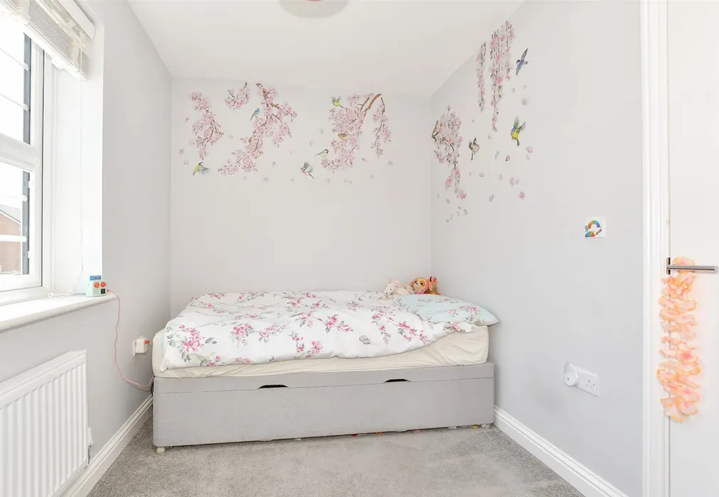 Bedroom 4 - Wheatsheaf Square, Whitfield, Dover, Kent - Wards of Kent