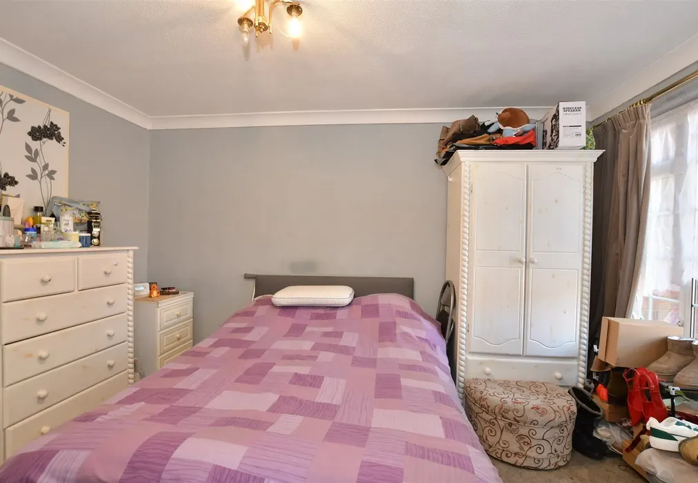 Dining Room - Ampers End, Basildon, Essex - Wards of Kent