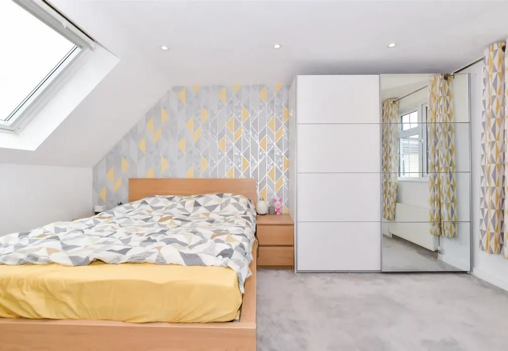 Bedroom 4 - Hambrook Road, Holborough Lakes, Snodland, Kent - Wards of Kent