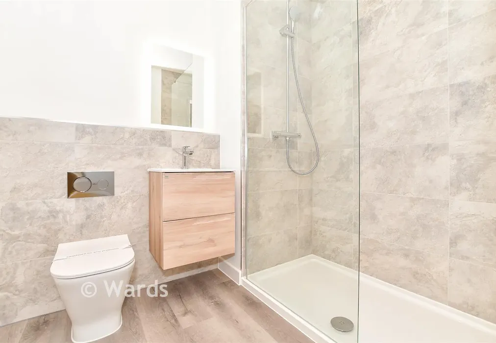 En-Suite - The Maude, Maude Close, New Romney, Kent - Wards of Kent