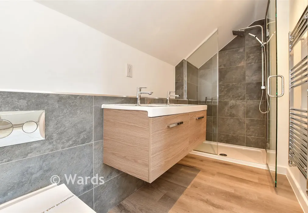 En-Suite - The Maude, Maude Close, New Romney, Kent - Wards of Kent