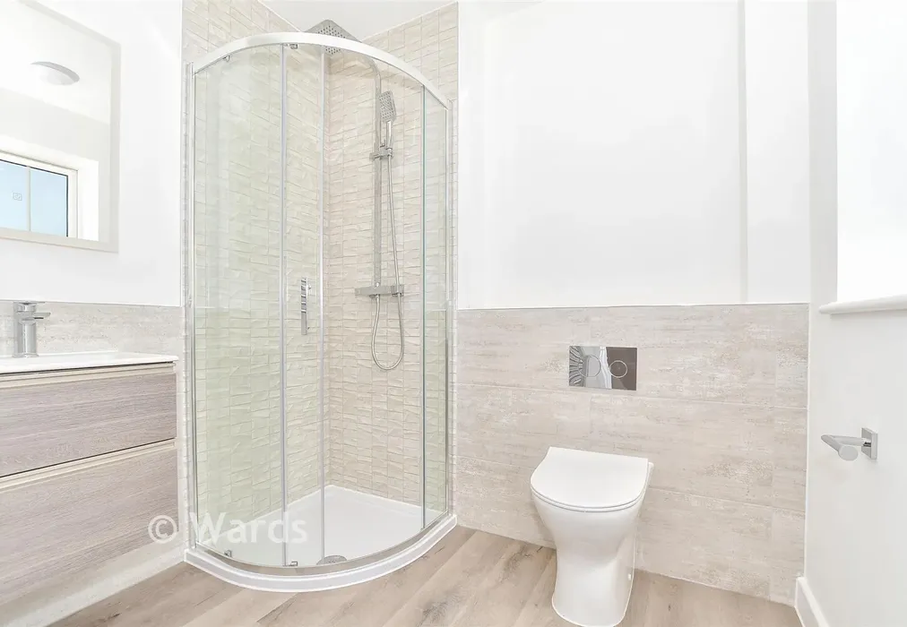 En-Suite - Maude Close, The Maude, New Romney, Kent - Wards of Kent