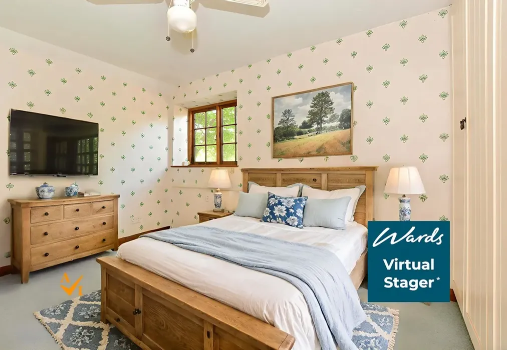 Bedroom 1 (Farmhouse style) - Marden Road, Staplehurst, Tonbridge, Kent - Wards of Kent