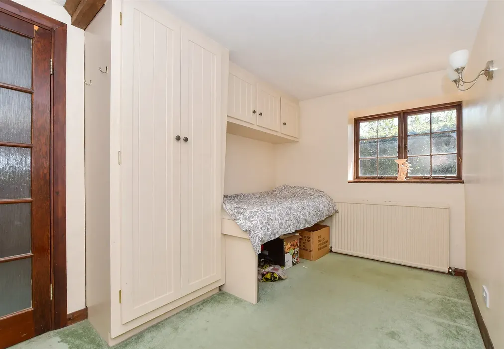 Bedroom 3 - Marden Road, Staplehurst, Tonbridge, Kent - Wards of Kent