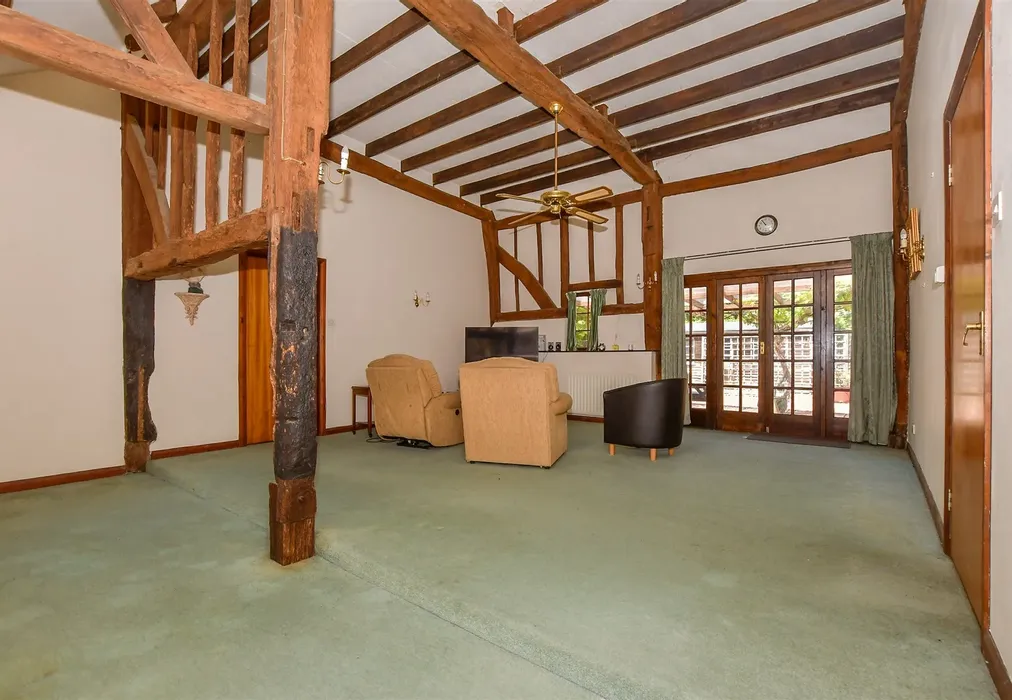 Sitting Room - Marden Road, Staplehurst, Tonbridge, Kent - Wards of Kent