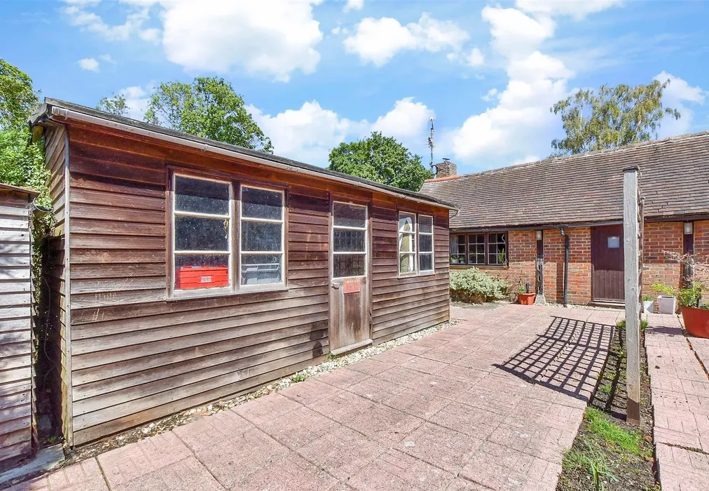 Workshop/Outbuildings - Marden Road, Staplehurst, Tonbridge, Kent - Wards of Kent