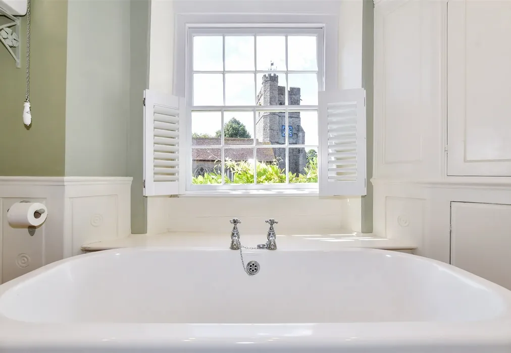 Internal Lifestyle Photograph - The Square, Lenham, Maidstone, Kent - Wards of Kent