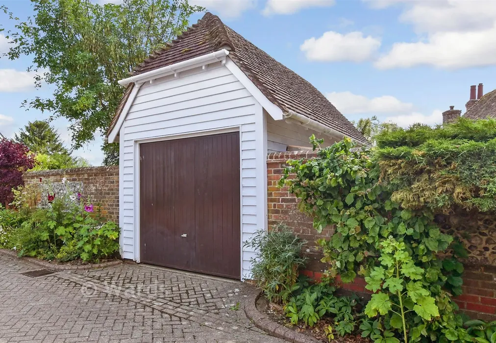 Garage - The Square, Lenham, Maidstone, Kent - Wards of Kent