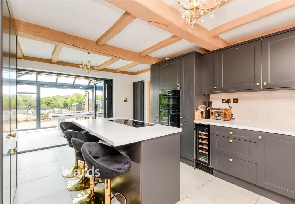 Kitchen - Priestwood Road, Meopham, Gravesend, Kent - Wards of Kent