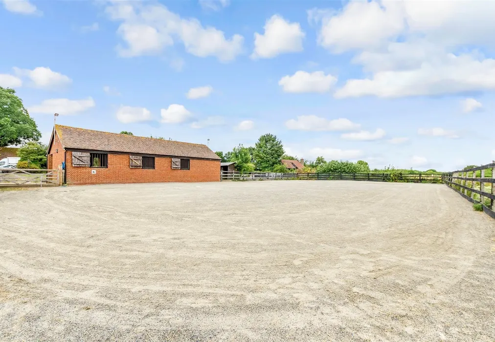 External Feature - Priestwood Road, Meopham, Gravesend, Kent - Wards of Kent