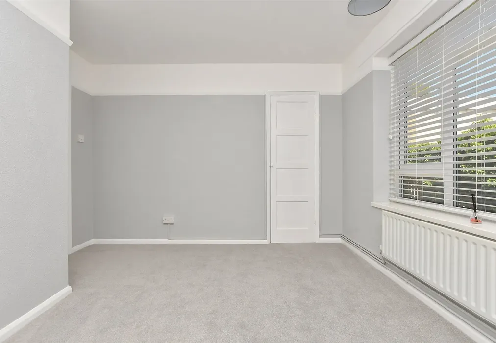 Bedroom - Perkins Avenue, Margate, Kent - Wards of Kent