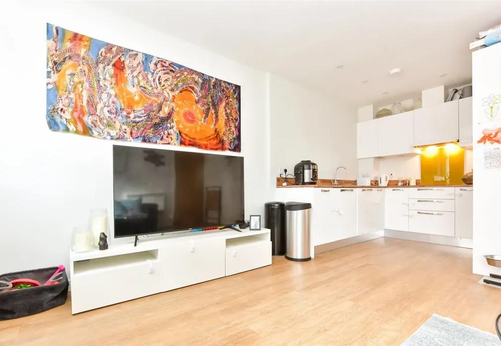 Lounge Area - Wood Street, East Grinstead, West Sussex - Wards of Kent