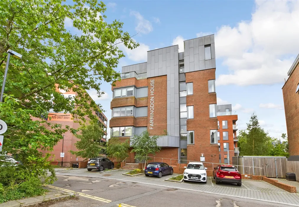 External (Web) - Wood Street, East Grinstead, West Sussex - Wards of Kent