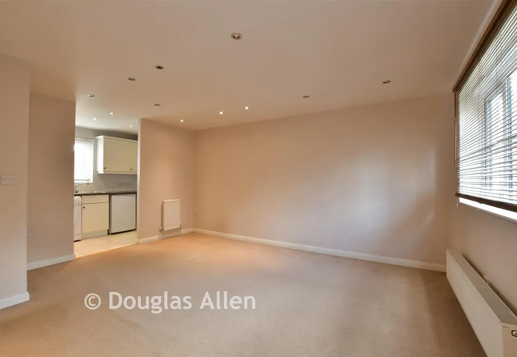 Lounge/Dining Room - Nightingale Crescent, Harold Wood, Essex - Wards of Kent