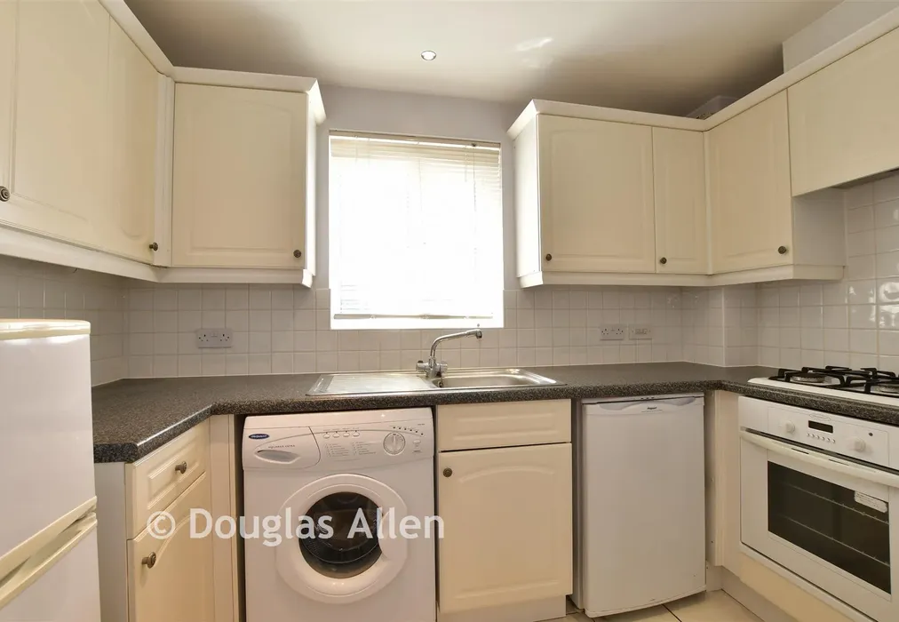 Kitchen - Nightingale Crescent, Harold Wood, Essex - Wards of Kent