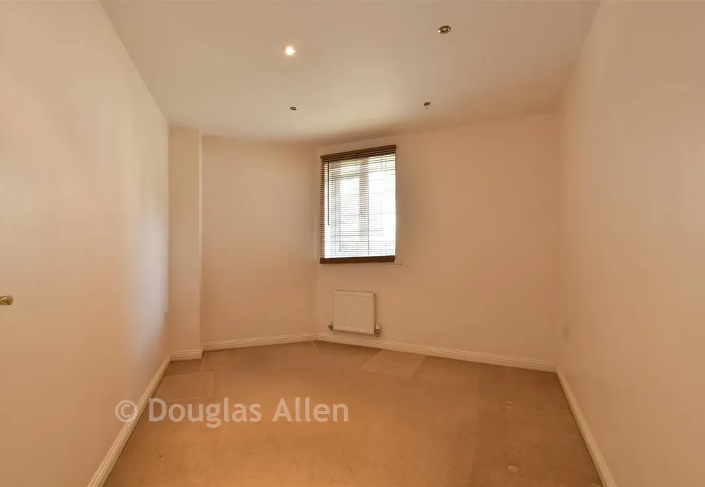 Bedroom 1 - Nightingale Crescent, Harold Wood, Essex - Wards of Kent