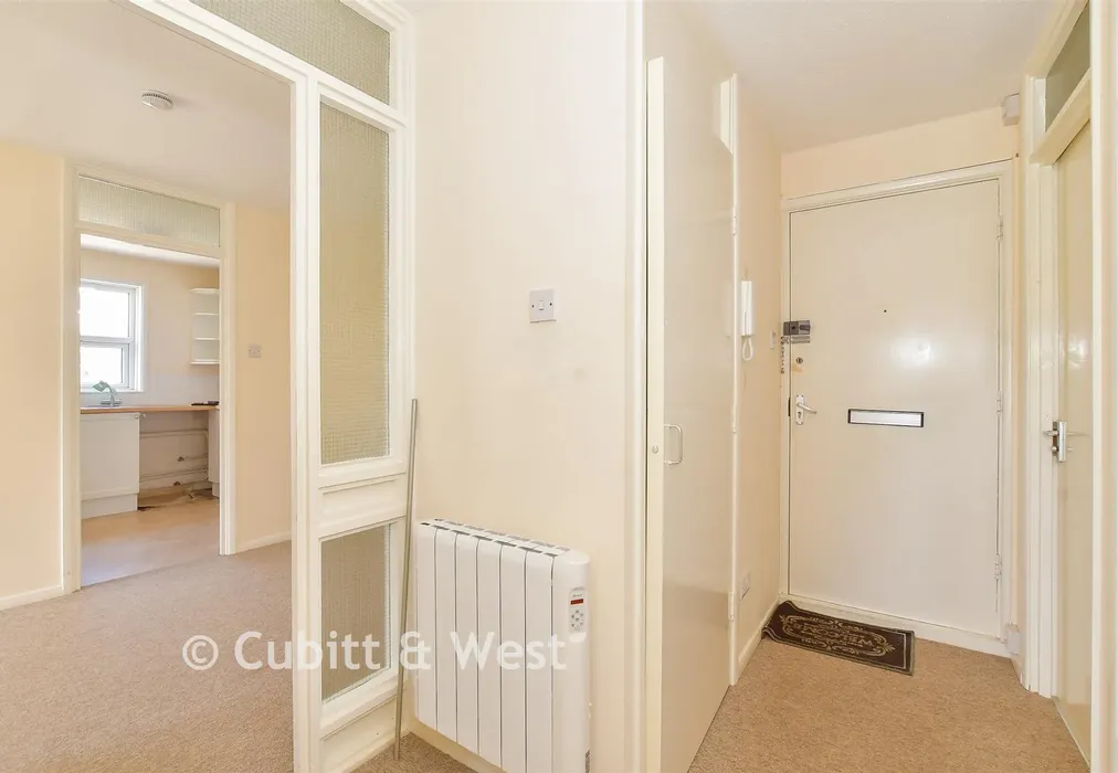 Hallway - Charles Avenue, Chichester, West Sussex - Wards of Kent