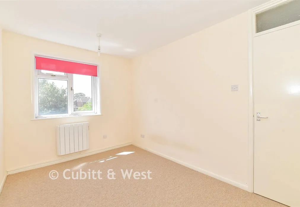 Bedroom 1 - Charles Avenue, Chichester, West Sussex - Wards of Kent