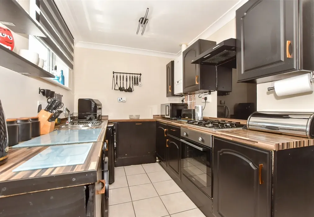 Kitchen - Coleman Crescent, Ramsgate, Kent - Wards of Kent