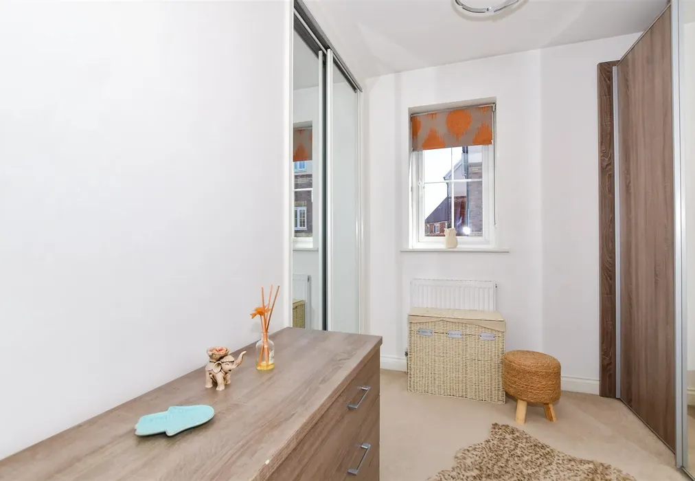 Bedroom 4 - Lodge Close, Allington, Maidstone, Kent - Wards of Kent