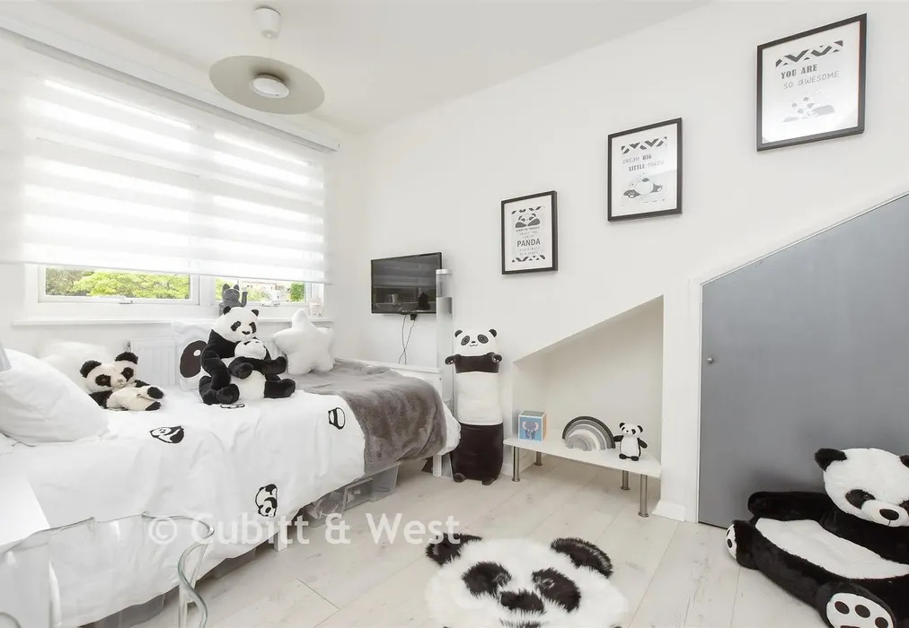 Bedroom 4 - Langley Close, Epsom, Surrey - Wards of Kent