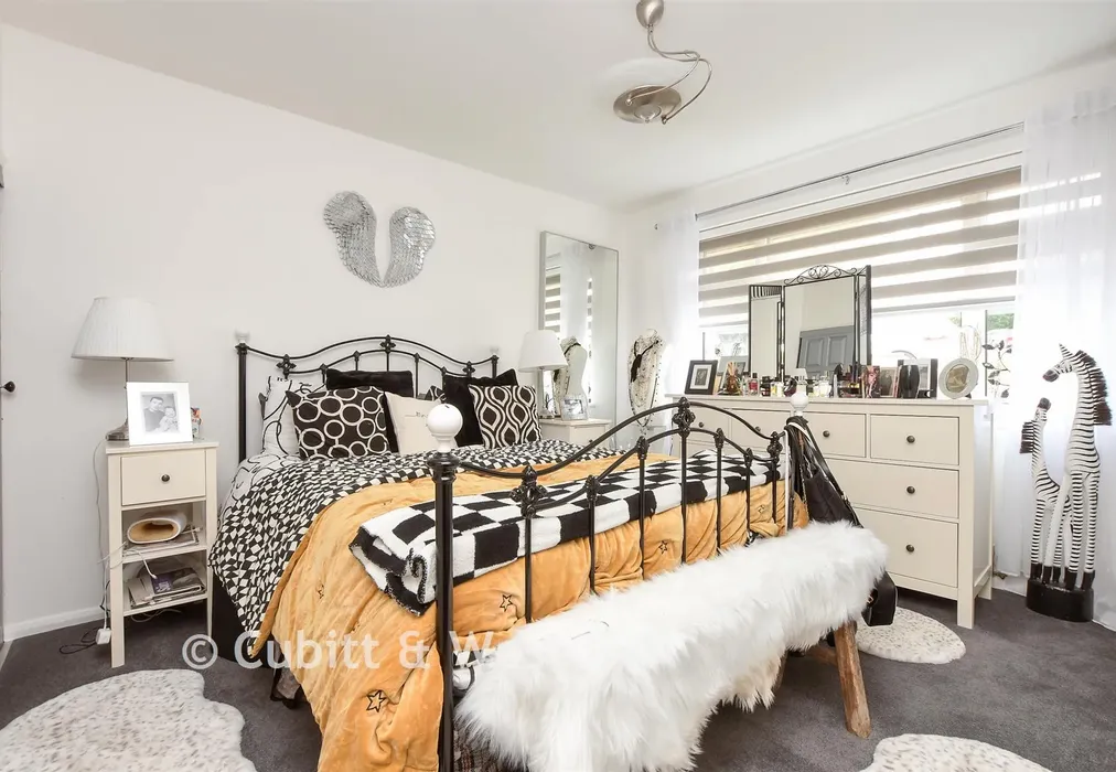Bedroom 2 - Langley Close, Epsom, Surrey - Wards of Kent