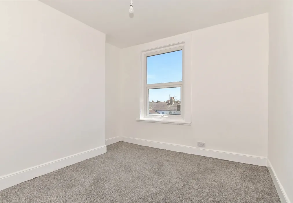 Bedroom 1 - Alma Road, Sheerness, Kent - Wards of Kent