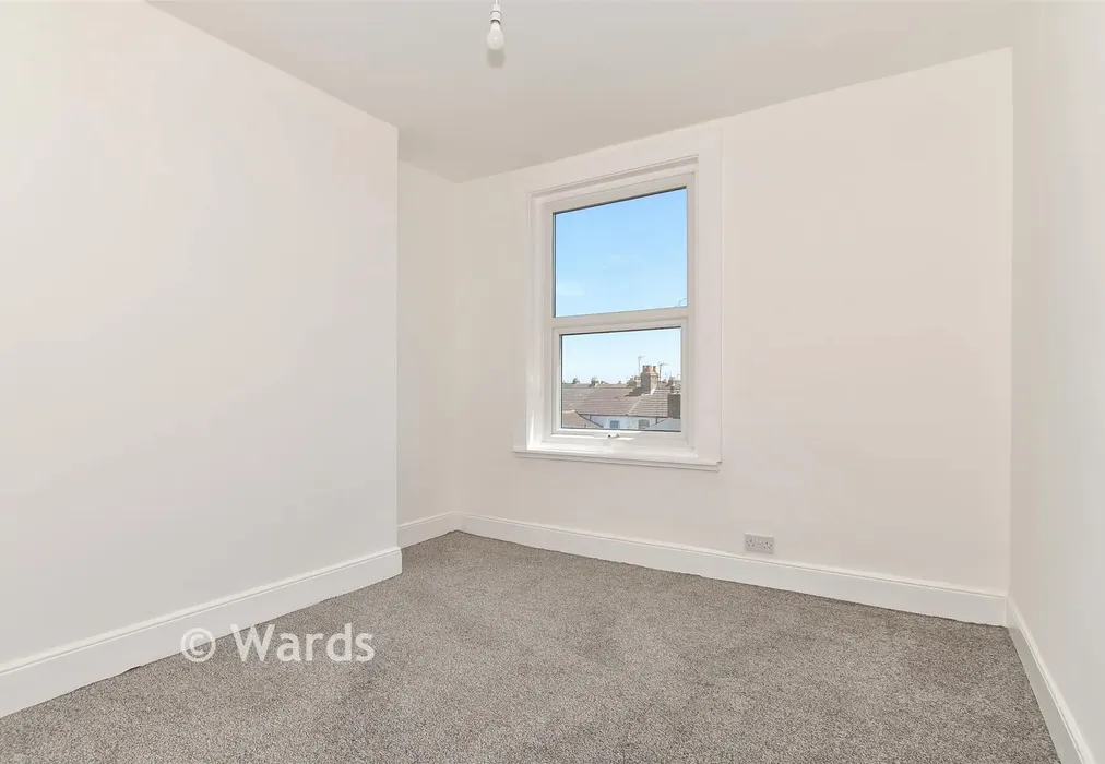 Bedroom 1 - Alma Road, Sheerness, Kent - Wards of Kent